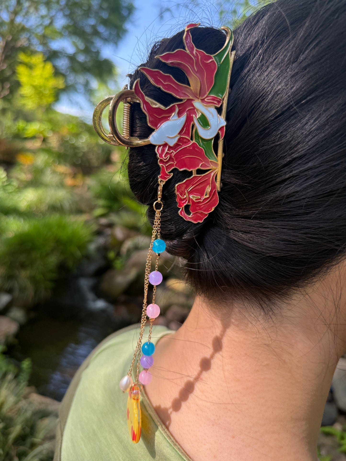 *FIRST-RUN* Flame Lily Hair Claw